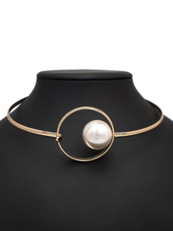 Calla Choker